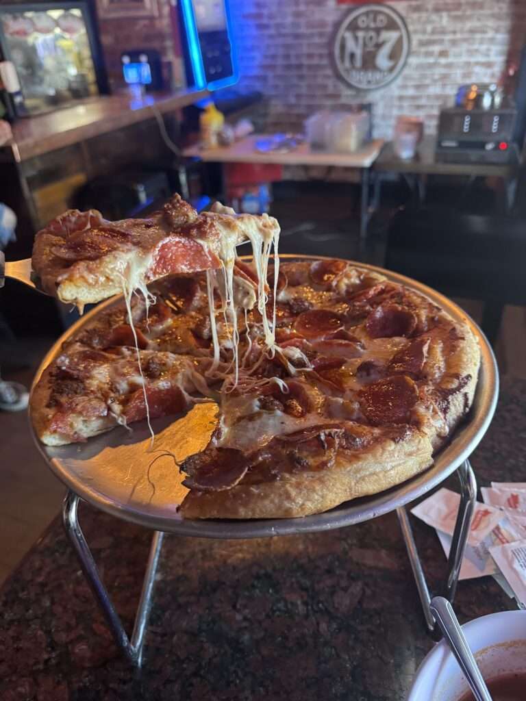 Paulie’s Pizza Pub photo 3